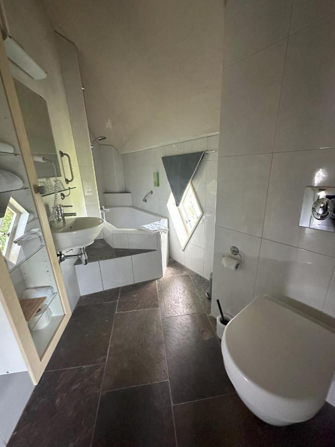 דורדרכט Hotel De Watertoren מראה חיצוני תמונה