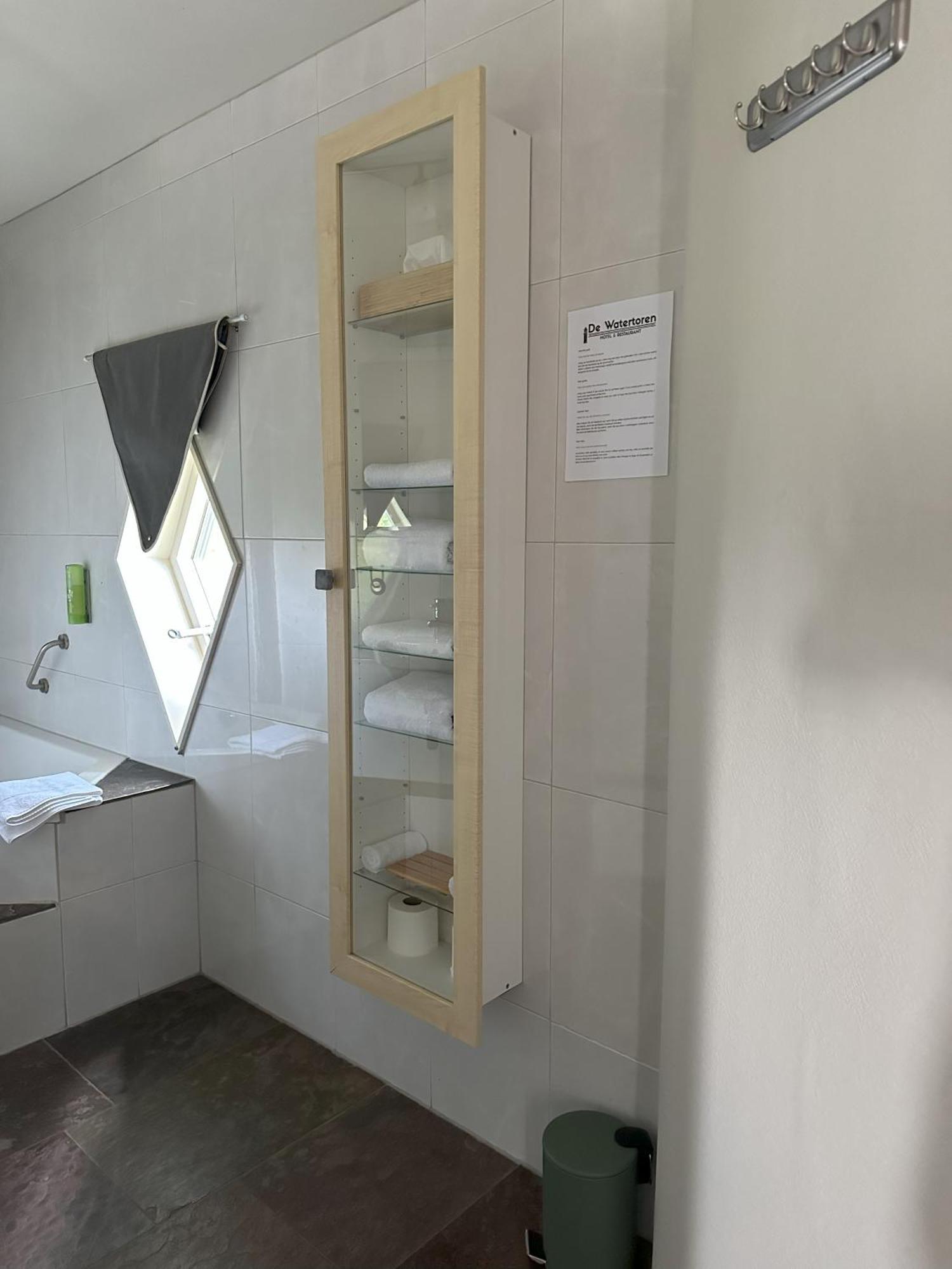 דורדרכט Hotel De Watertoren מראה חיצוני תמונה