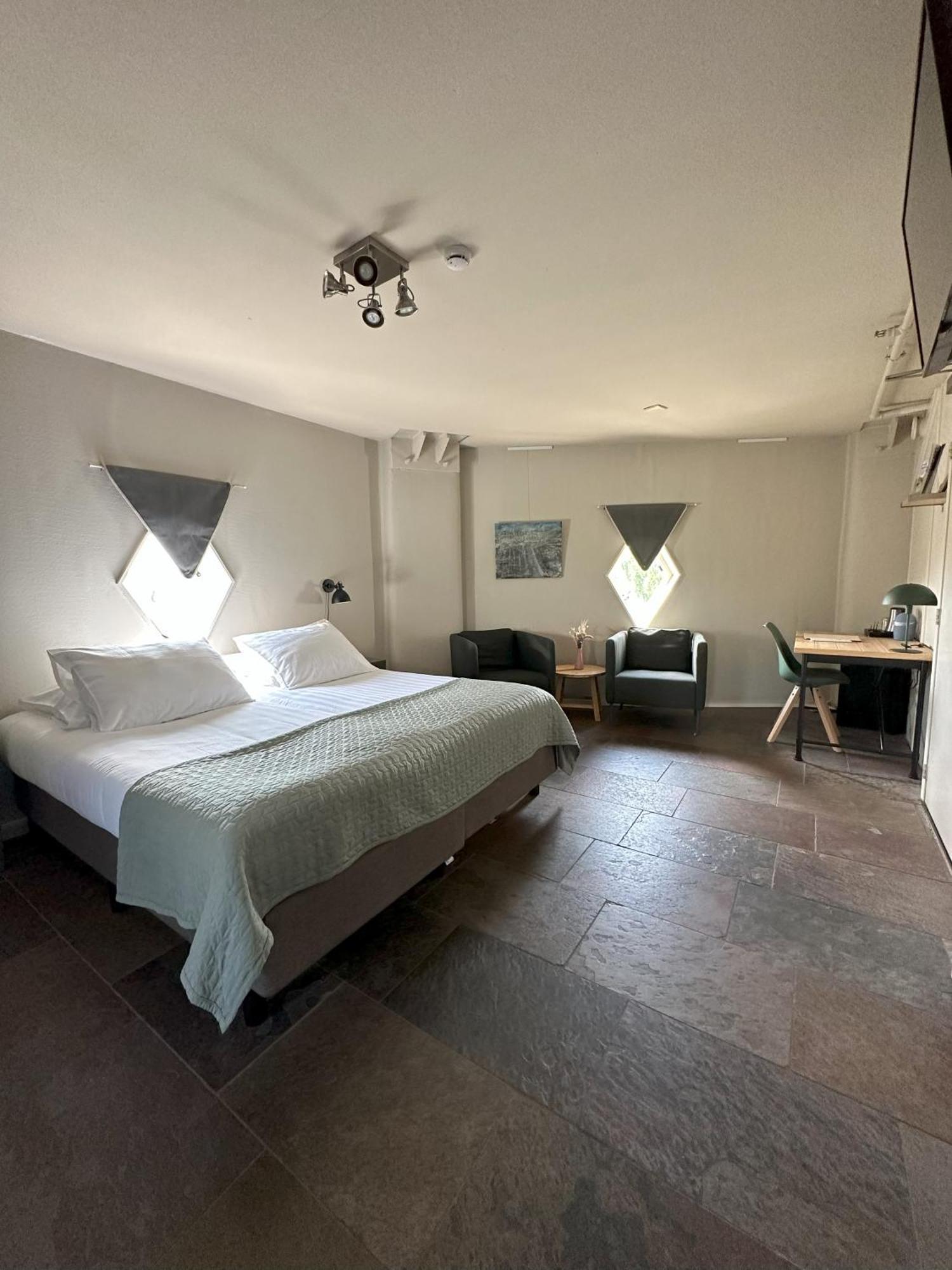 דורדרכט Hotel De Watertoren מראה חיצוני תמונה