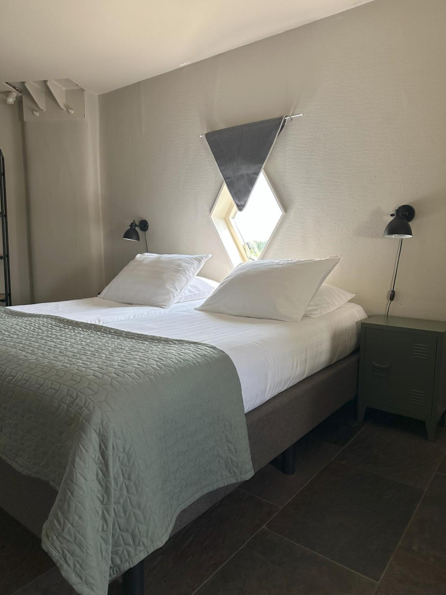 דורדרכט Hotel De Watertoren מראה חיצוני תמונה