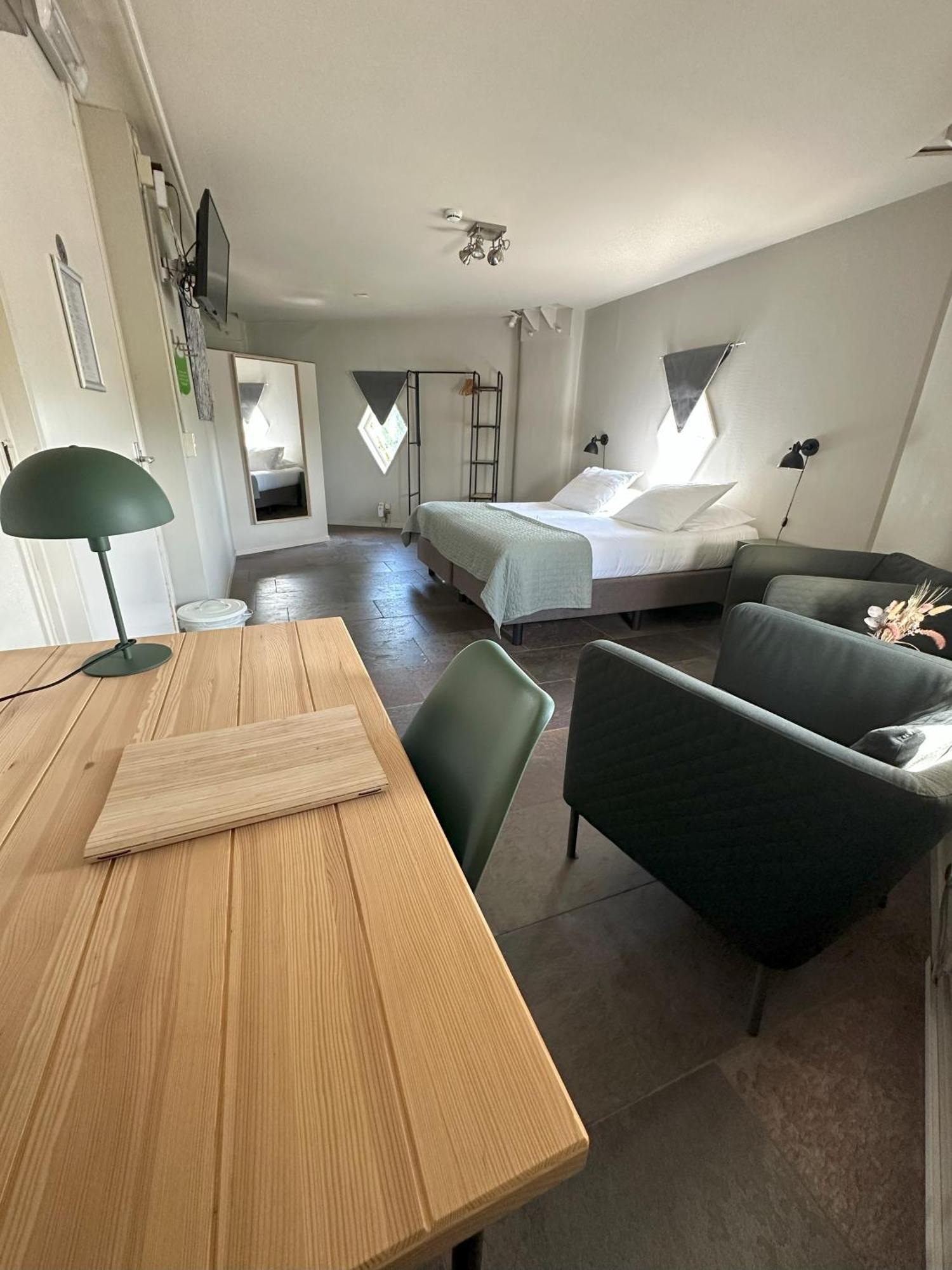 דורדרכט Hotel De Watertoren מראה חיצוני תמונה