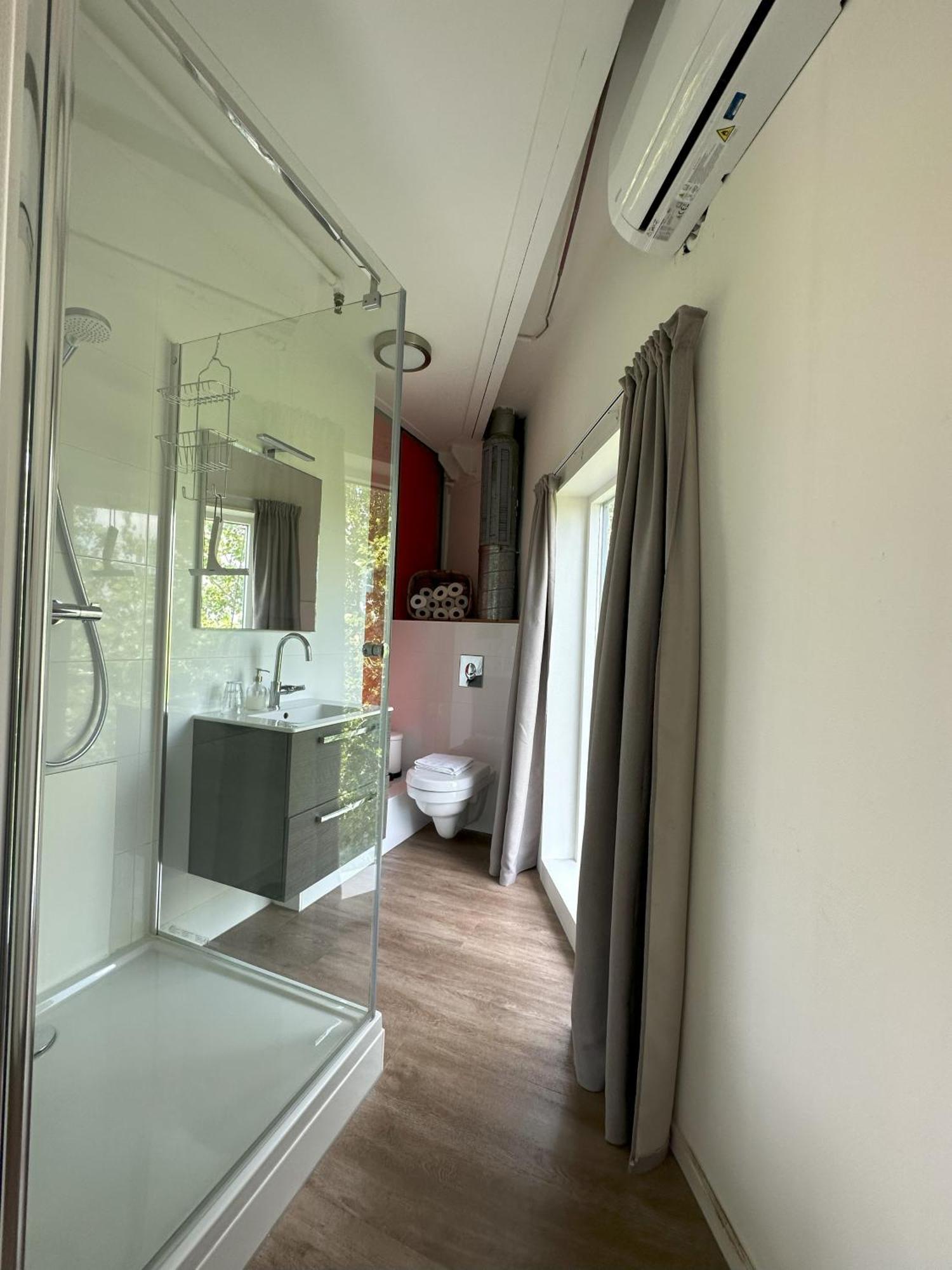 דורדרכט Hotel De Watertoren מראה חיצוני תמונה